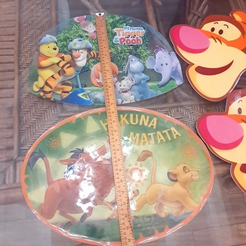 Disney Placemats set 4 My friends Tigger and Pooh mealtime fun shaped‎ Lion King